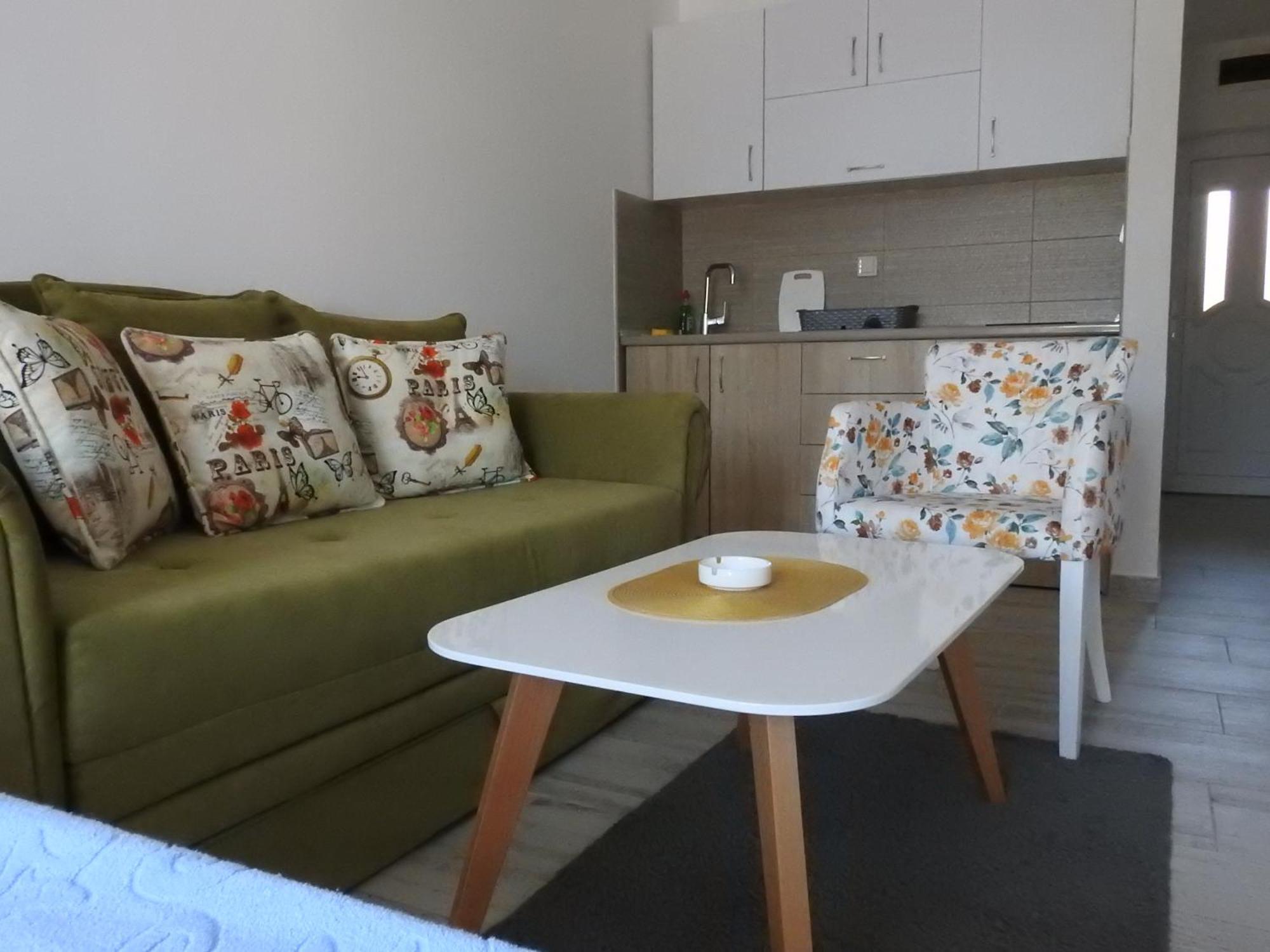 Luna Apartments Budva Room photo
